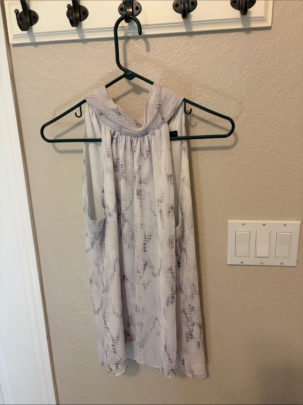 Light Purple Printed Sleeveless Halter Top